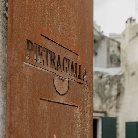 Pietragialla